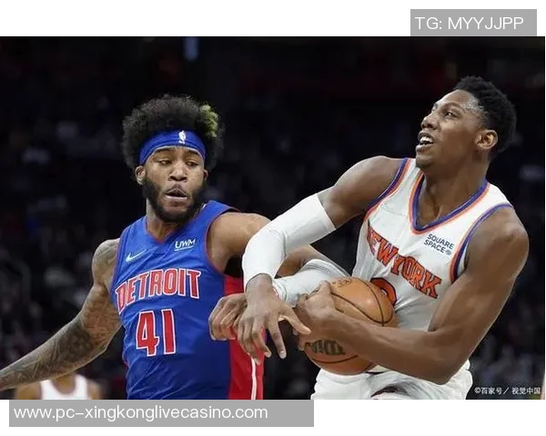 尼克斯与马刺的激烈对决展现篮球魅力与团队精神的完美结合